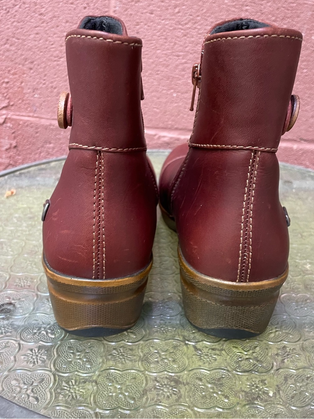 New KEEN Mora Button Boots Size 9 - Picture 3 of 14